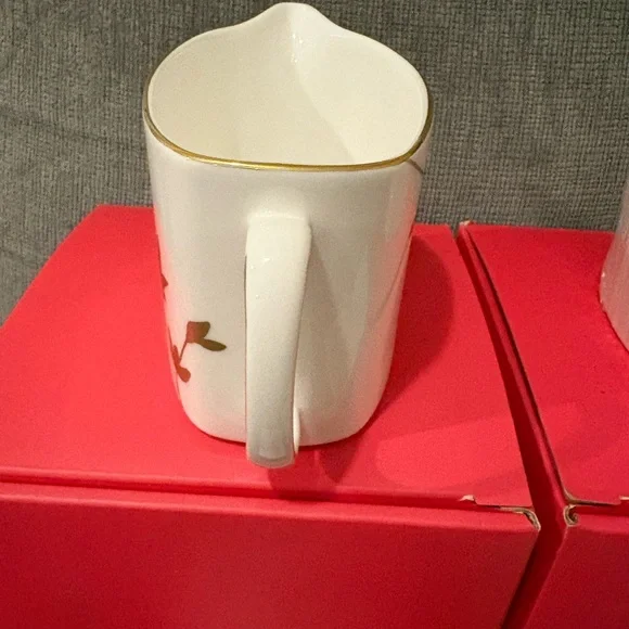 Kate Spade White and Gold Floral Porcelain Set (1 Creamer and 1 Sugar Bowl) - Picture 6 of 8